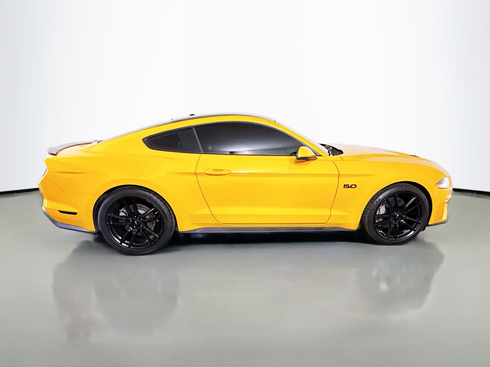 Used 2019 Ford Mustang GT Premium w/ Equipment Group 401A image 11