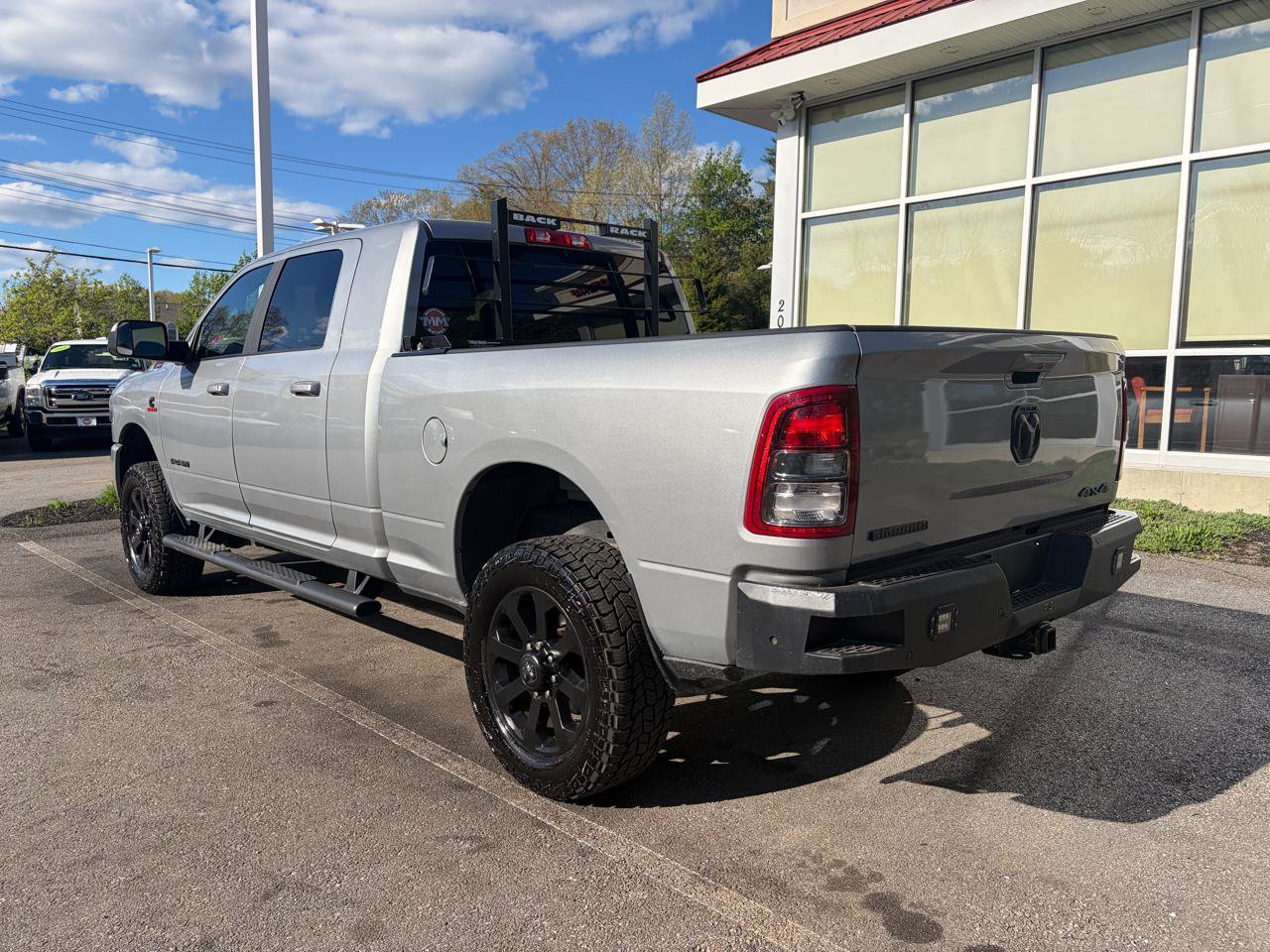 Used 2021 RAM 2500 Big Horn w/ Night Edition AWD/4WD image 10