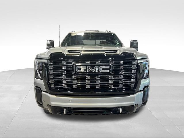 Used 2025 GMC Sierra 2500 Denali Ultimate AWD/4WD image 2
