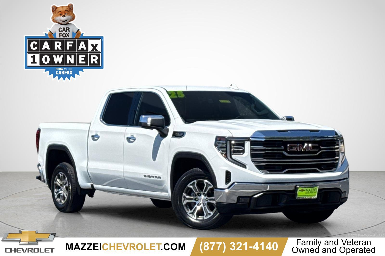 Used 2025 GMC Sierra 1500 SLT RWD image 1