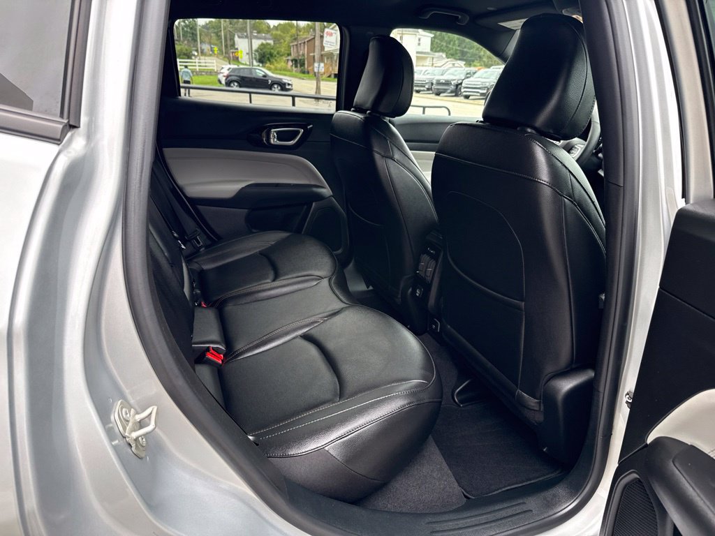 Used 2024 Jeep Compass Limited AWD/4WD image 27