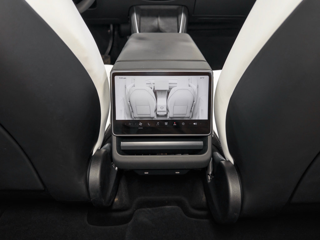 Used 2026 Tesla Model Y AWD image 18