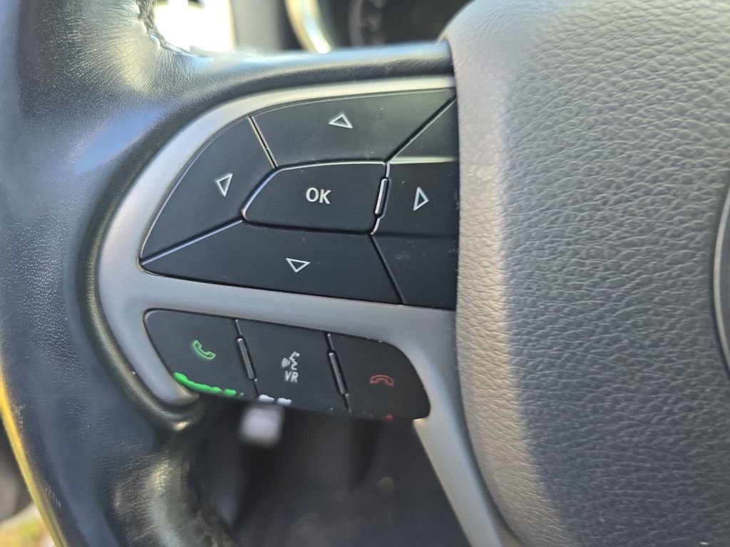 Used 2019 Jeep Grand Cherokee Altitude image 22