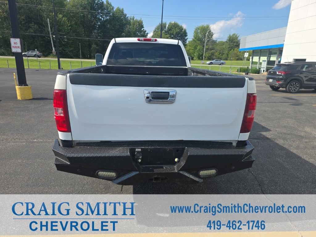 Used 2008 Chevrolet Silverado 2500 W/T AWD/4WD image 4