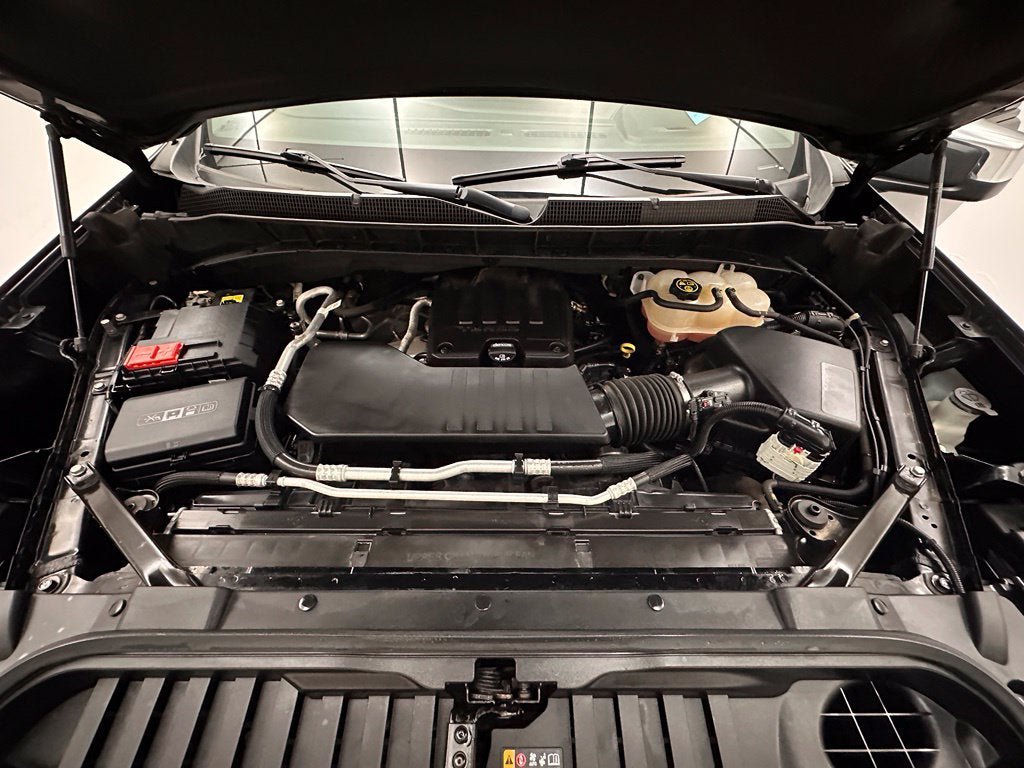 Used 2023 Chevrolet Silverado 1500 LT AWD/4WD image 19
