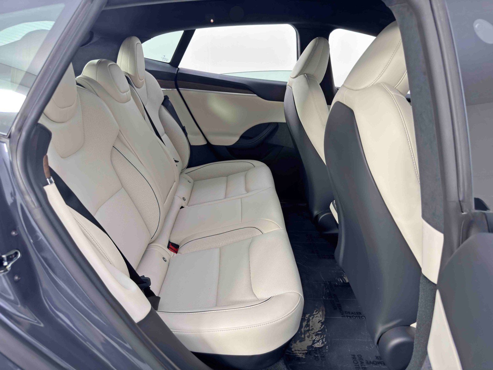 Used 2021 Tesla Model S Plaid image 39