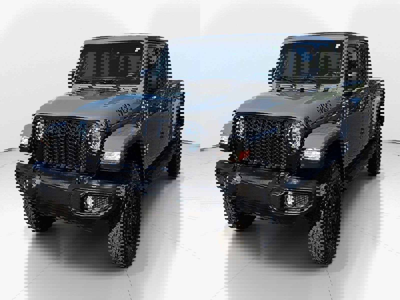 Used 2023 Jeep Gladiator Willys AWD/4WD image 7