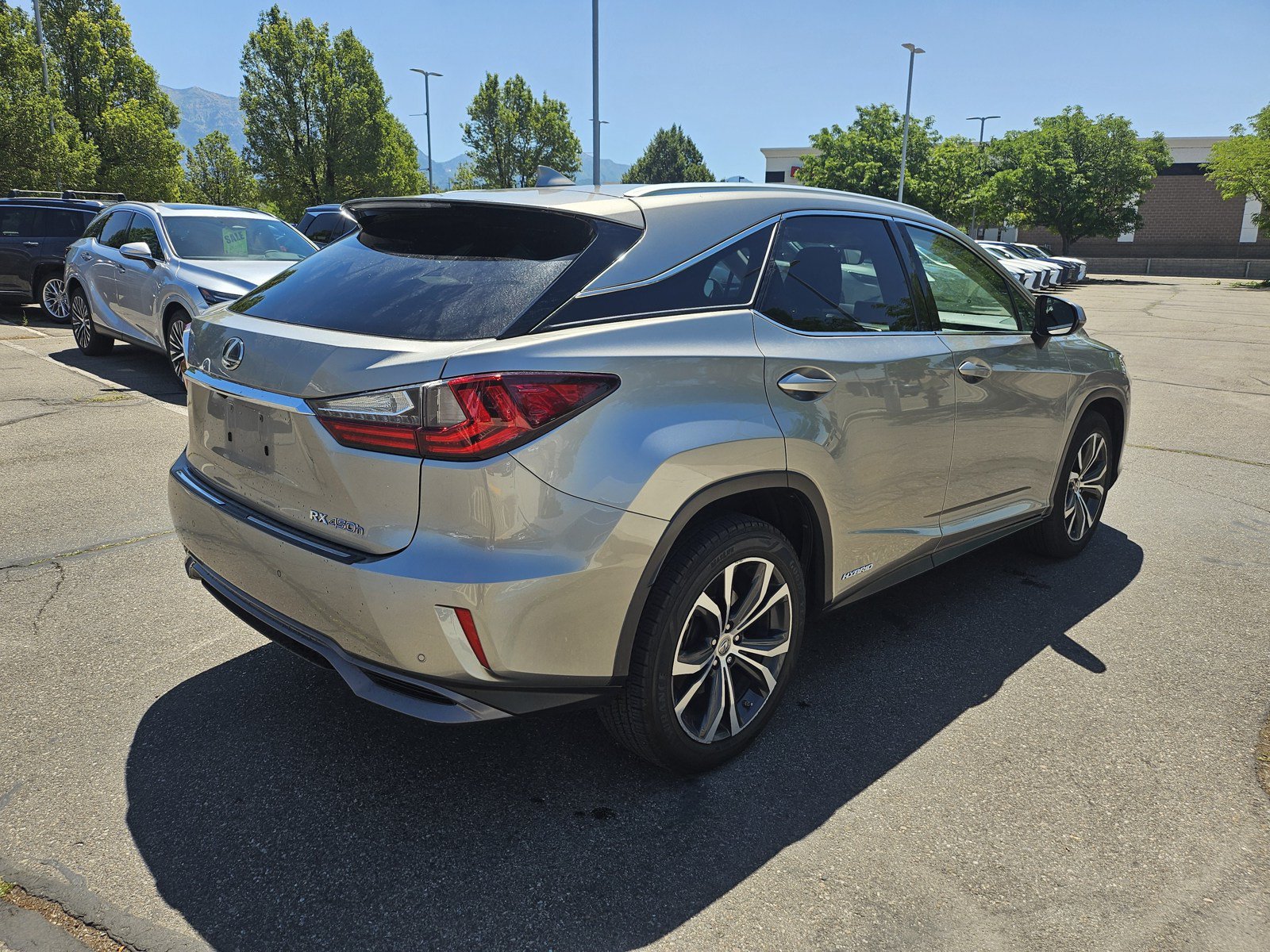 Used 2017 Lexus RX 450h AWD w/ Cold Weather Package image 5