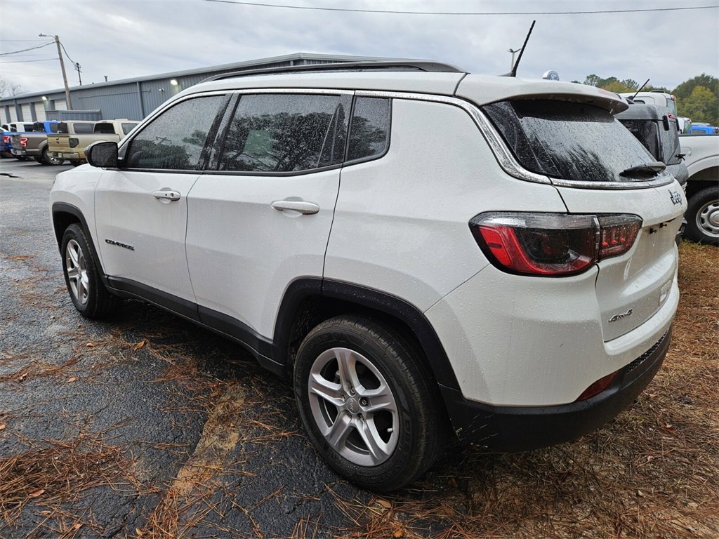 Used 2023 Jeep Compass Latitude w/ Sun and Sound Group image 6