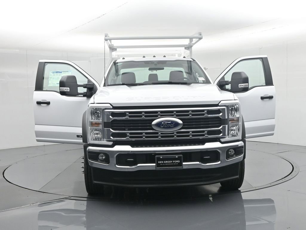 New 2024 Ford F450 XL w/ XL Chrome Package image 36
