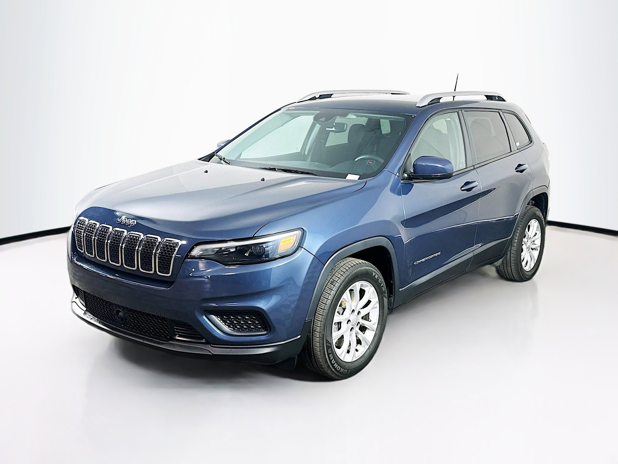 Used 2021 Jeep Cherokee Latitude image 3