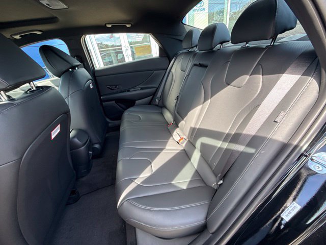 New 2026 Hyundai Elantra SEL Sport FWD image 20