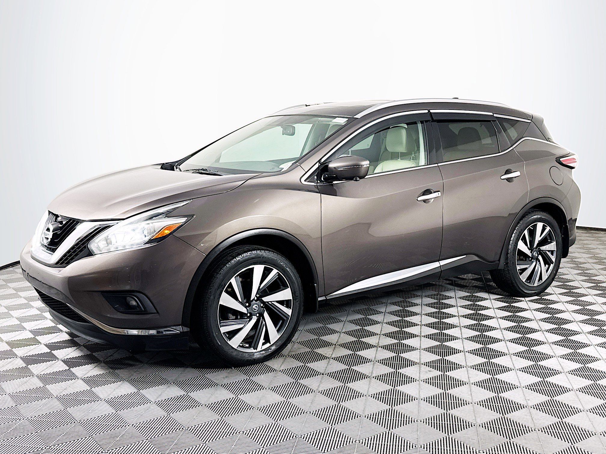 Used 2017 Nissan Murano Platinum image 4