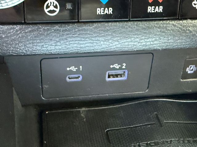 Used 2022 Mitsubishi Outlander SEL AWD/4WD image 16