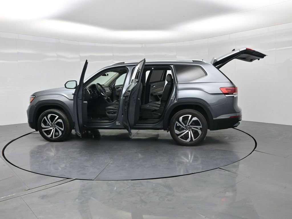 Used 2023 Volkswagen Atlas SEL AWD/4WD image 34