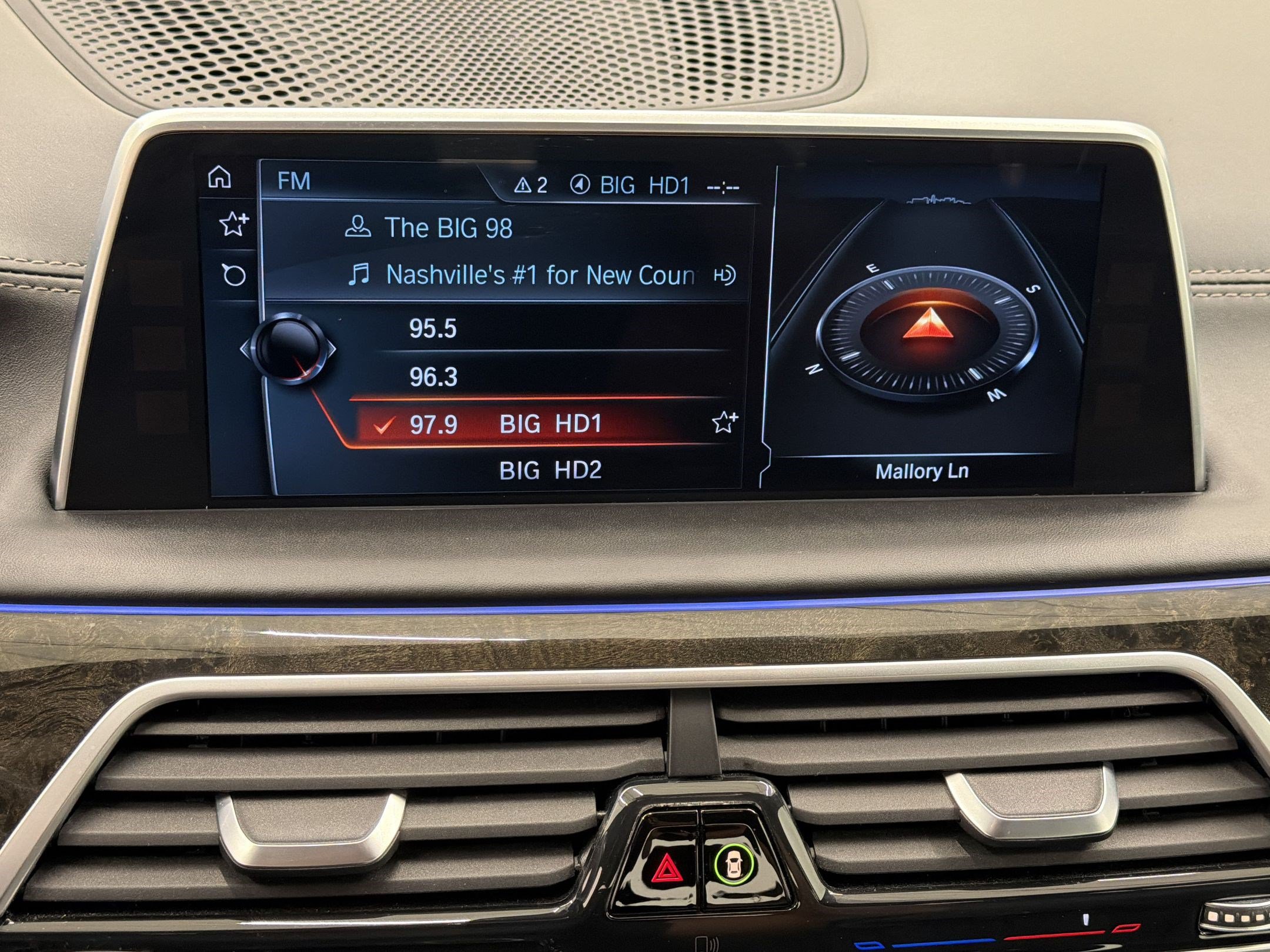 Used 2016 BMW 750i xDrive AWD/4WD image 24