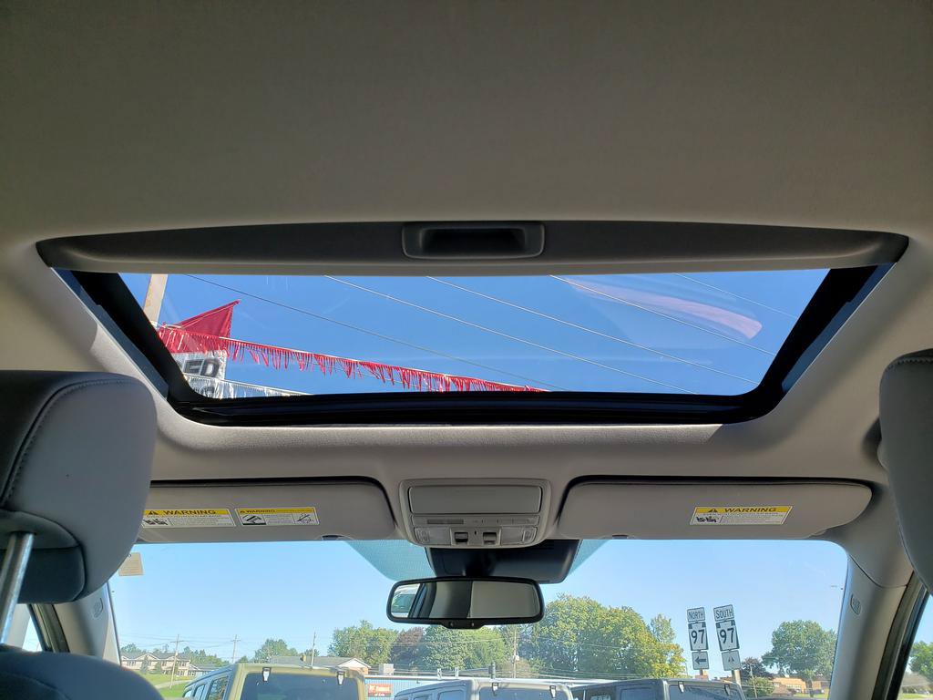 Used 2017 Honda CR-V EX-L image 15