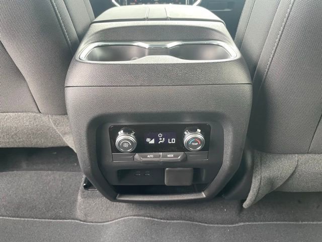 New 2026 GMC Acadia Elevation image 24