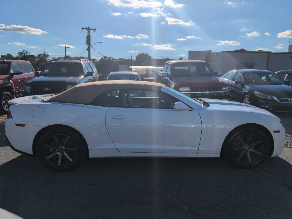 Used 2015 Chevrolet Camaro LT image 4