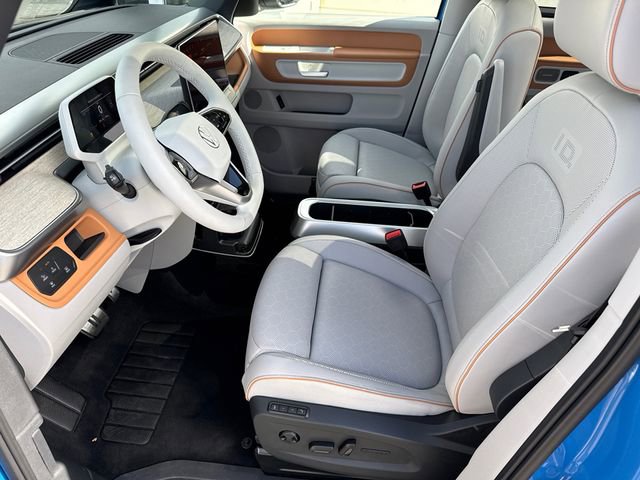 New 2025 Volkswagen ID. Buzz Pro S Plus image 37
