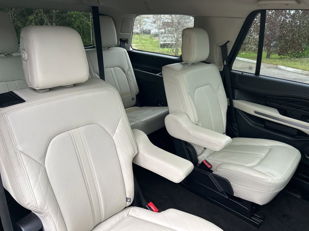 Used 2020 Ford Expedition Platinum image 48