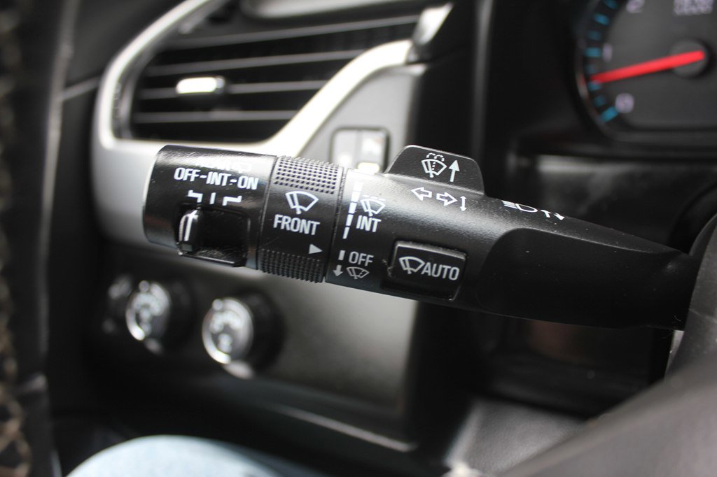 Used 2018 GMC Yukon SLT AWD/4WD image 14
