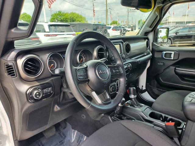 Used 2021 Jeep Gladiator Sport AWD/4WD image 9