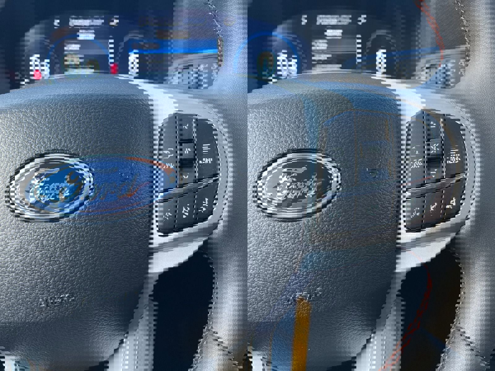 New 2025 Ford Explorer Active w/ Active Comfort Package image 23