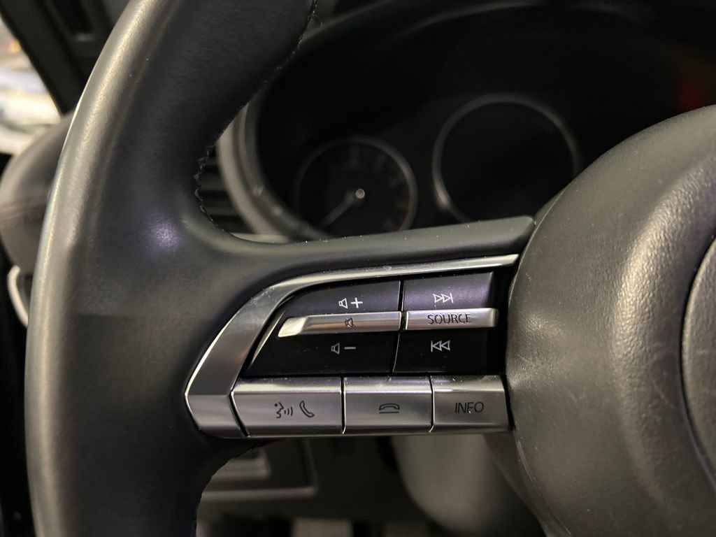 Used 2019 MAZDA MAZDA3 Hatchback w/ Premium Package image 12