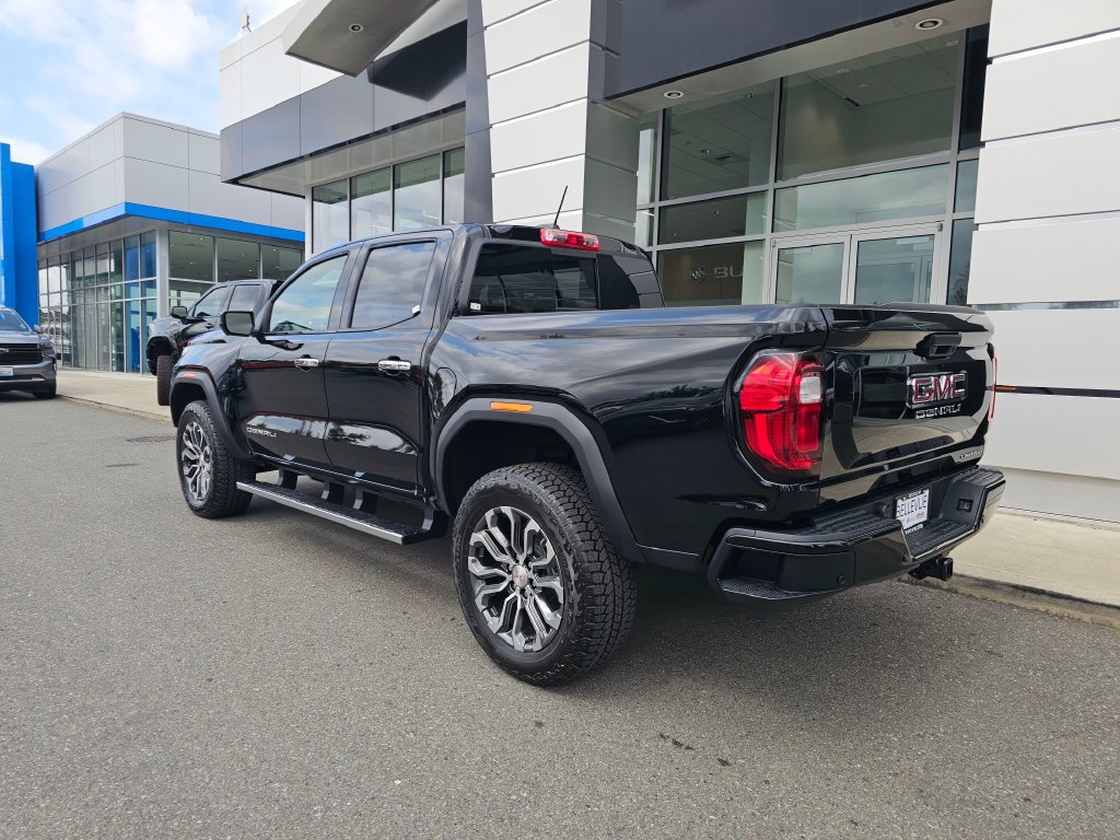 New 2026 GMC Canyon Denali w/ LPO, Black Badging Package AWD/4WD image 5