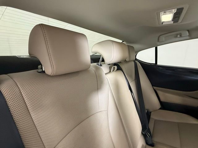 Used 2019 Lexus ES 350 w/ Premium Package FWD image 31