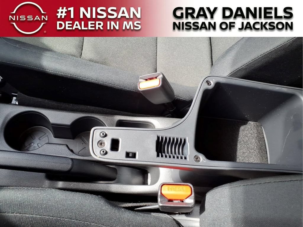 Certified 2025 Nissan Kicks Play S FWD image 21