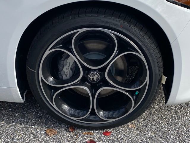 New 2025 Alfa Romeo Giulia AWD image 12