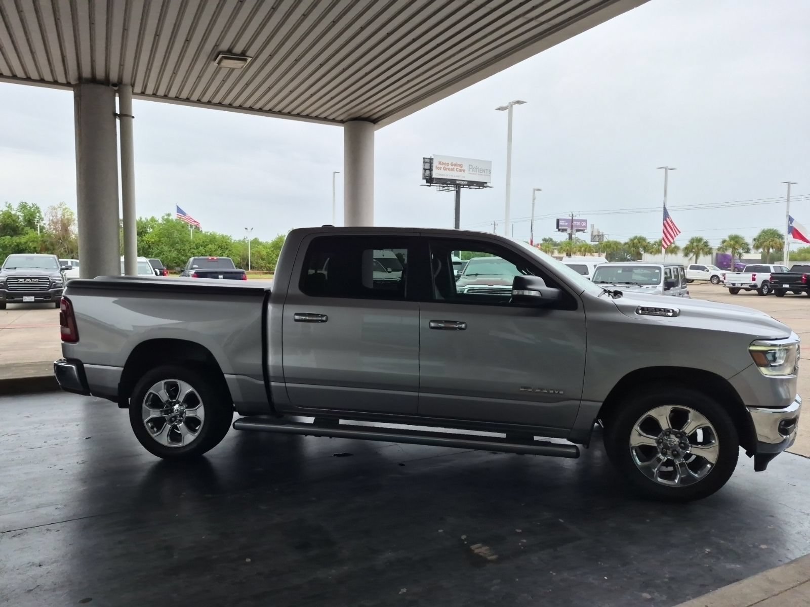 Used 2019 RAM 1500 Big Horn RWD image 4