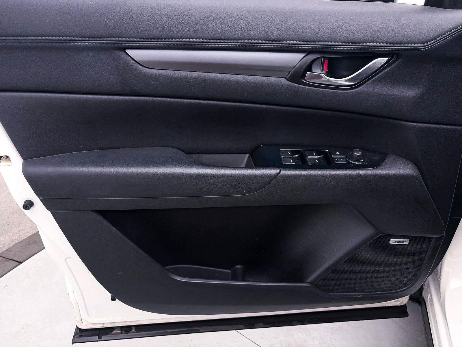 Used 2018 MAZDA CX-5 Touring w/ Preferred Equipment Package FWD image 13