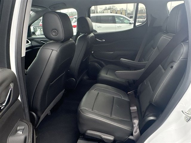 Certified 2023 GMC Acadia SLT image 24