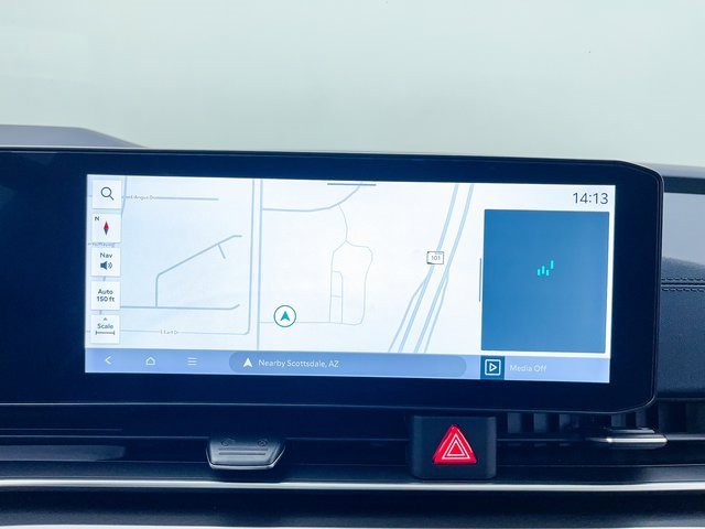 Used 2025 Kia Carnival SX Prestige image 9