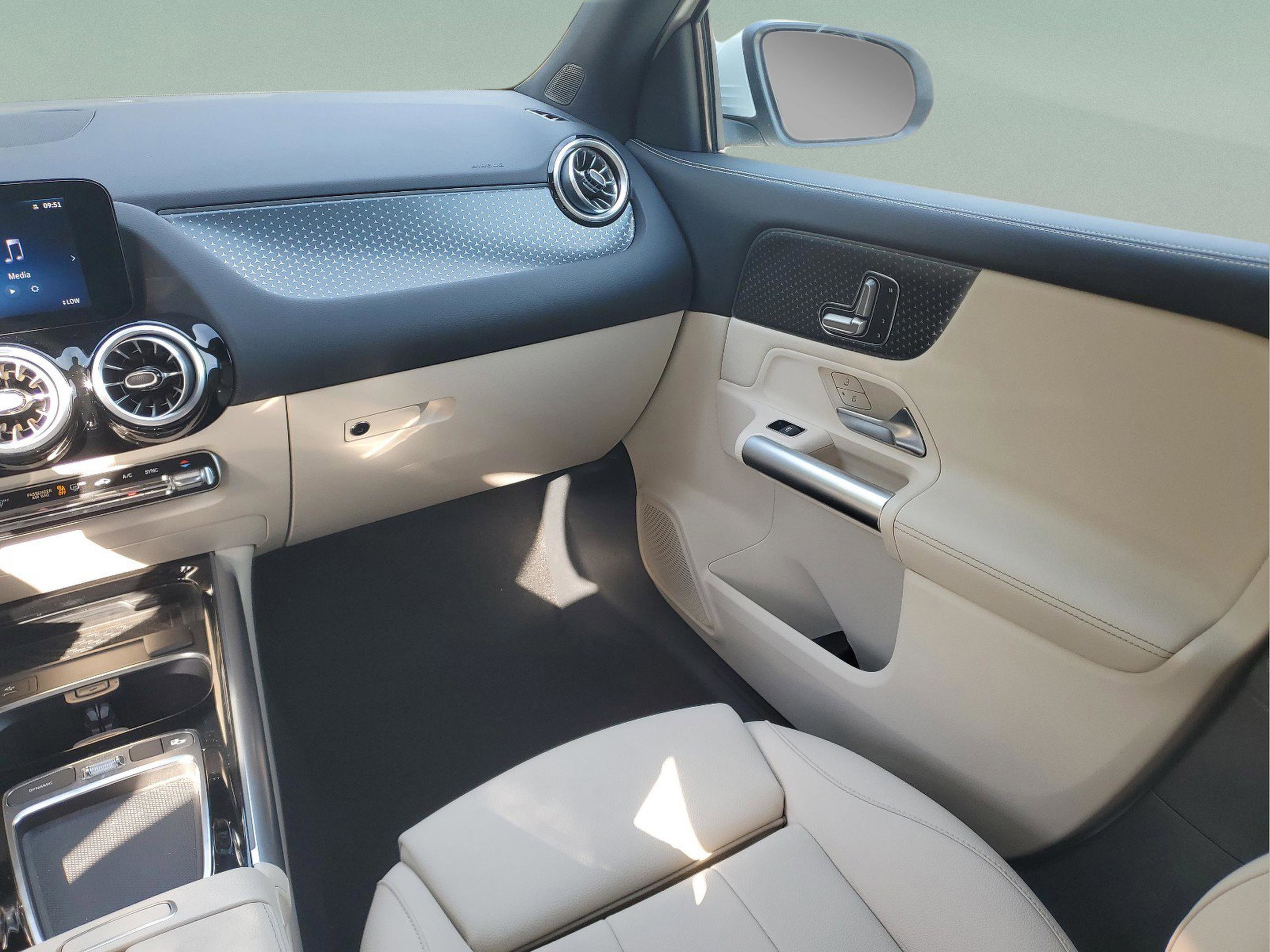 Used 2025 Mercedes-Benz GLA 250 GLA 250 image 13