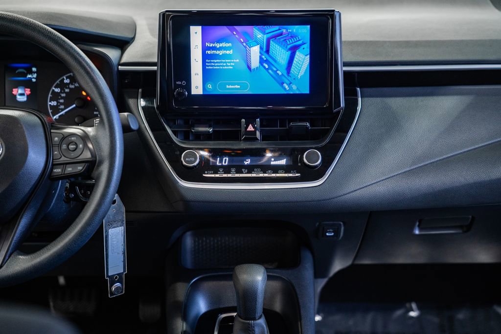 Used 2024 Toyota Corolla LE image 17