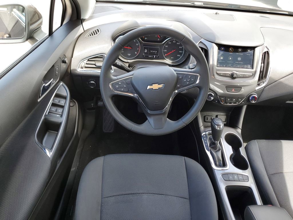 Used 2019 Chevrolet Cruze LT w/ Convenience Package image 9