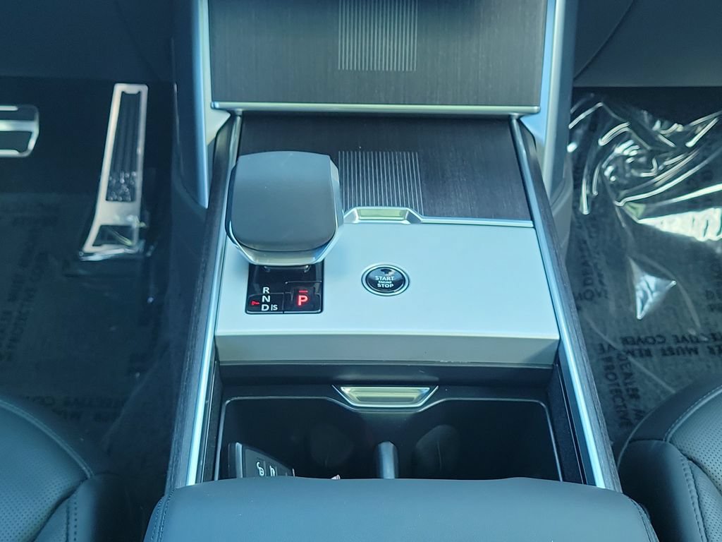 Certified 2025 Land Rover Range Rover Long Wheelbase Autobiography AWD/4WD image 20