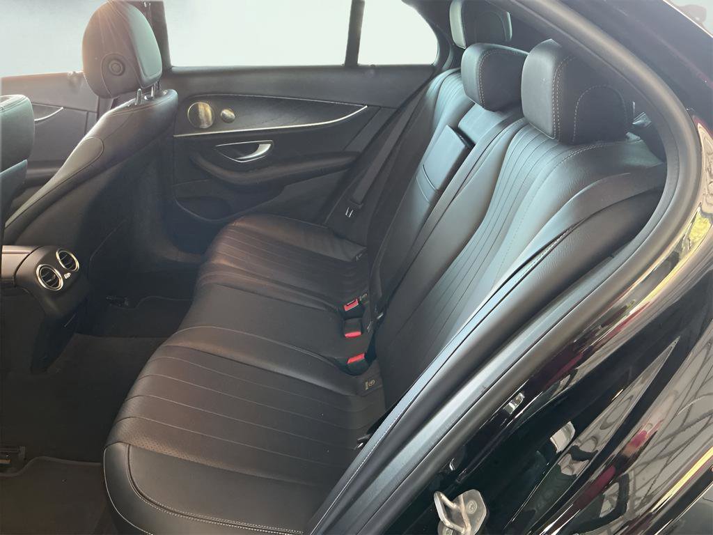 Used 2018 Mercedes-Benz E 300 4MATIC image 7