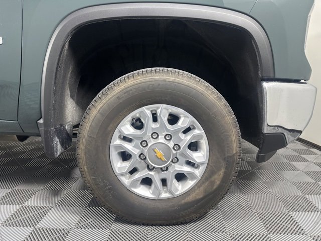 Used 2026 Chevrolet Silverado 2500 LTZ w/ LTZ Convenience Package image 8