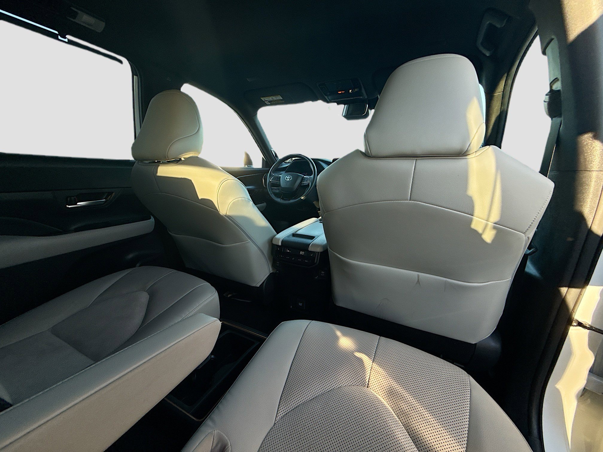 Used 2024 Toyota Grand Highlander AWD Hybrid image 28