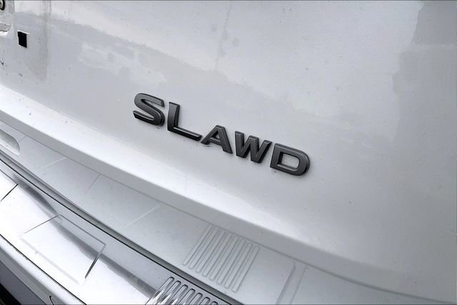 Used 2024 Nissan Rogue SL w/ SL Premium Package image 34