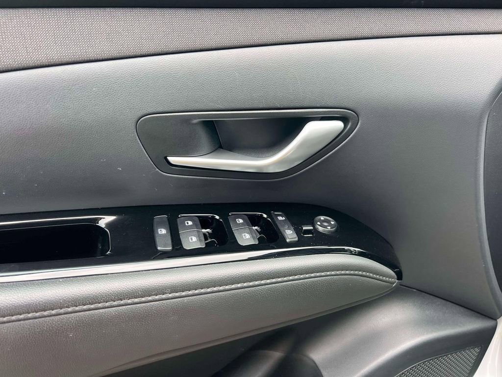 Used 2023 Hyundai Tucson SEL image 17