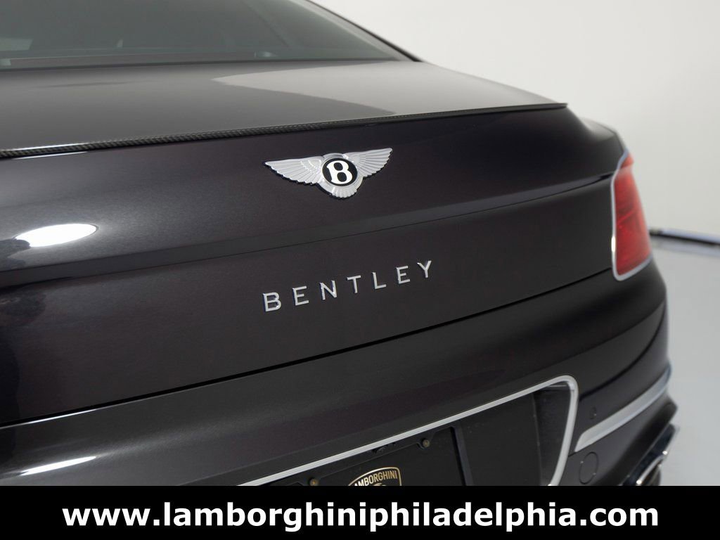 Used 2024 Bentley Flying Spur V8 image 46