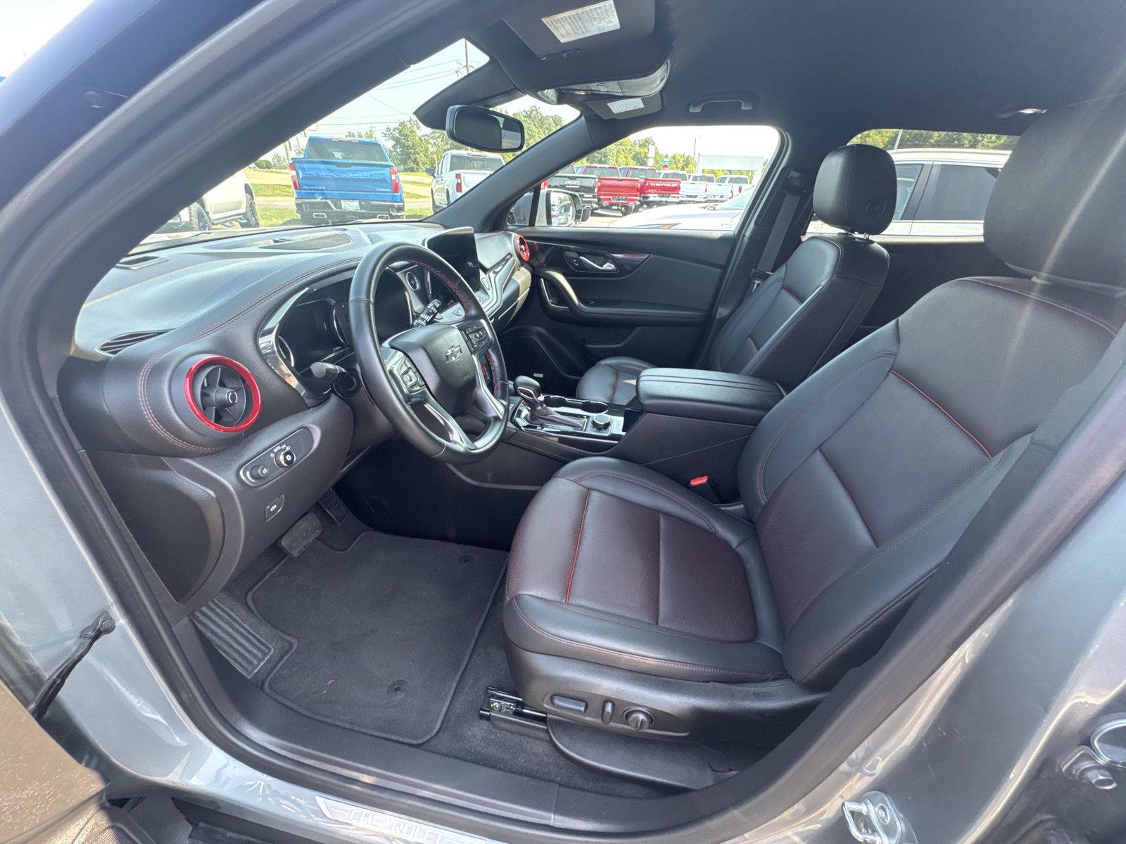 Used 2025 Chevrolet Blazer RS FWD image 7