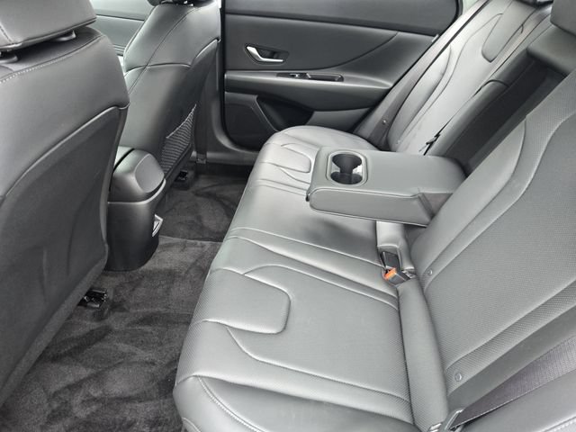 Certified 2026 Hyundai Elantra Limited FWD image 21