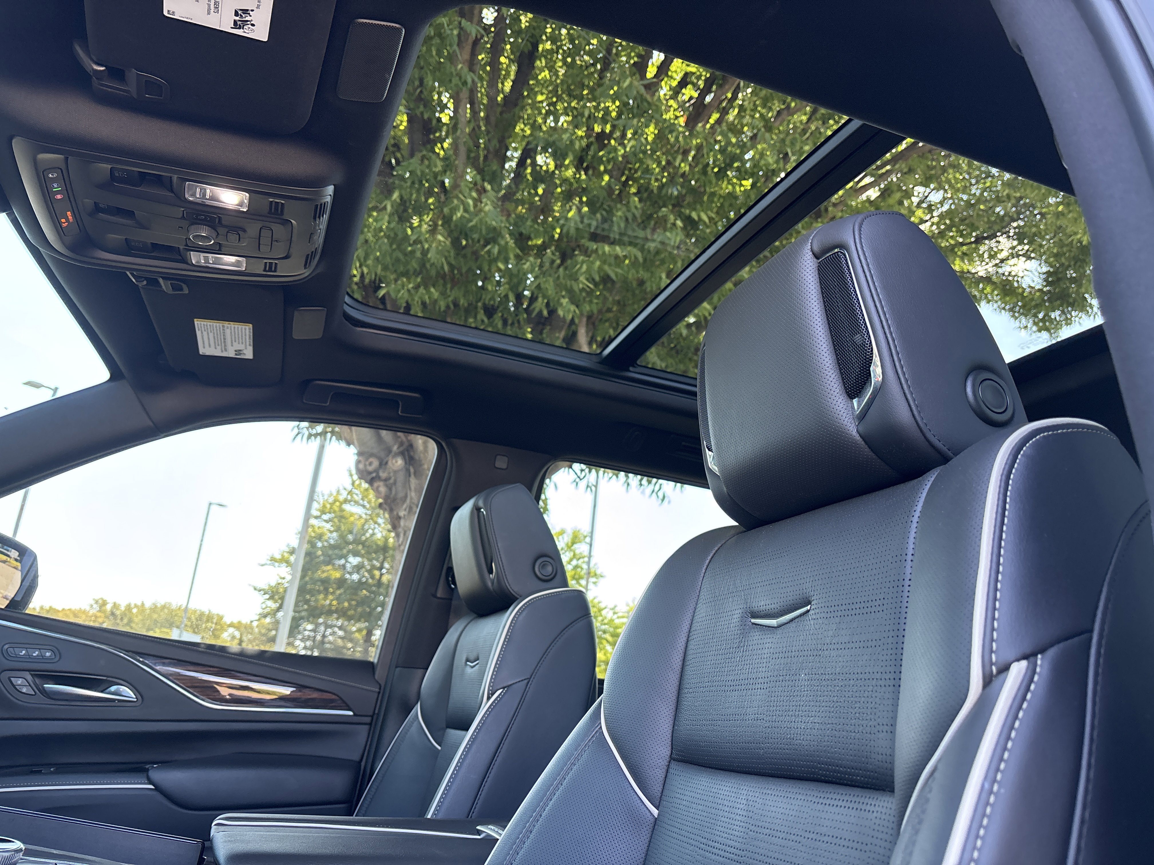 Used 2024 Cadillac Escalade Premium Luxury w/ LPO, Floor Liner Package image 27